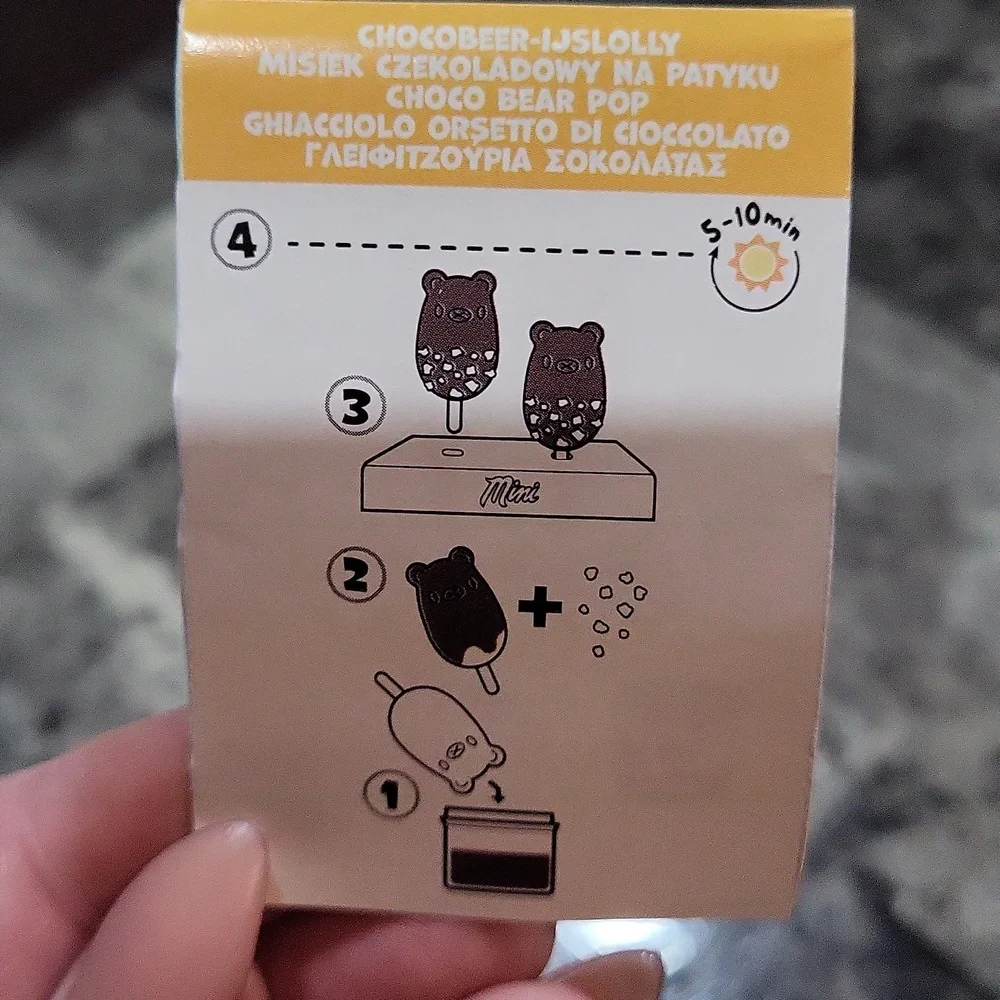 Miniverse Make It Mini Choco Bear Pops